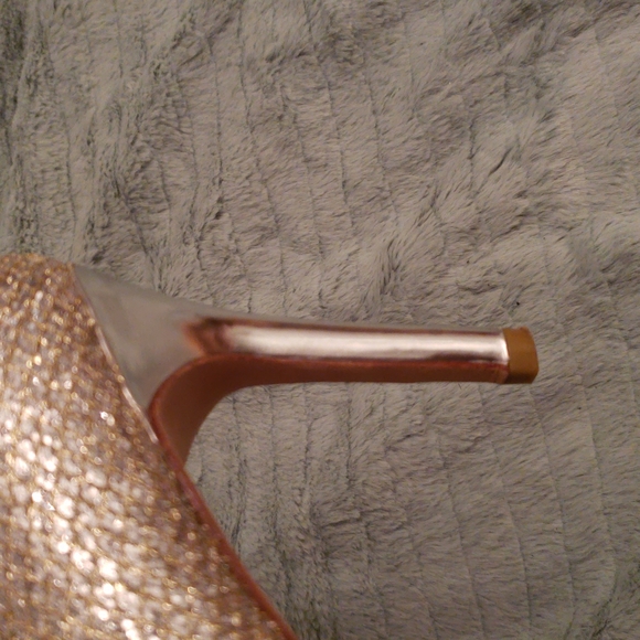COLE HAAN SPARKLING HEELS - Picture 6 of 8